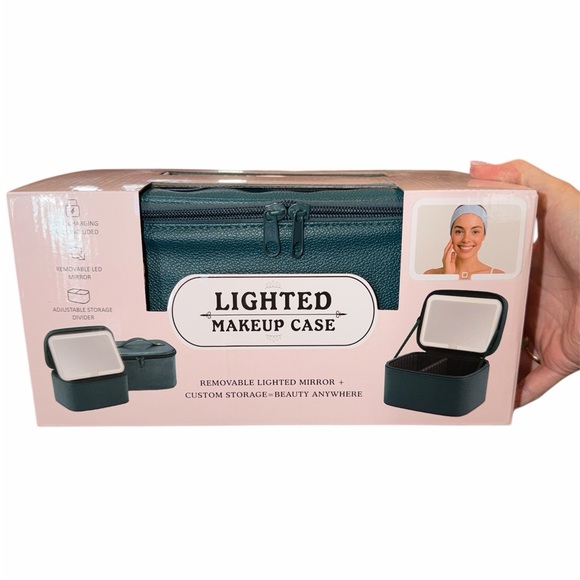Lighted Makeup Case NIB - Picture 1 of 4